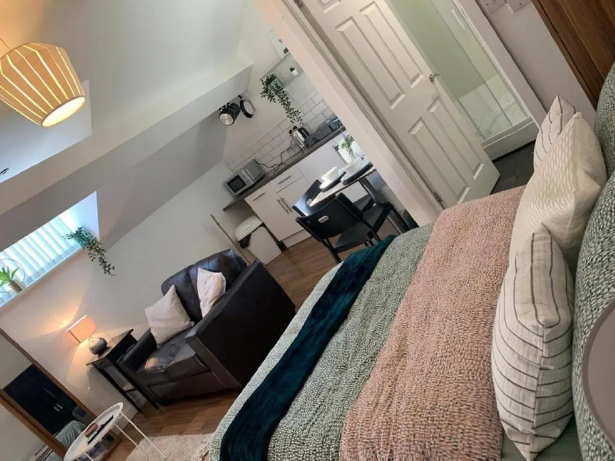 Citynights Studios With Free Parking Liverpool
