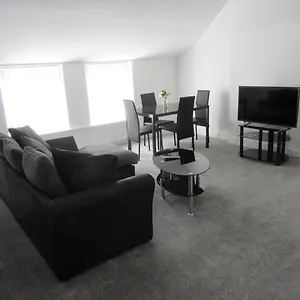 Apartment No 6 At 19 Ivanhoe - Large 2 Bed Near Sefton Park And Lark Lane, Liverpool